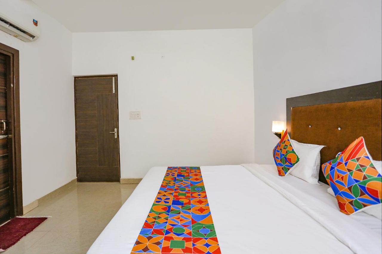 آغْرا Fabhotel The Prasiddh المظهر الخارجي الصورة