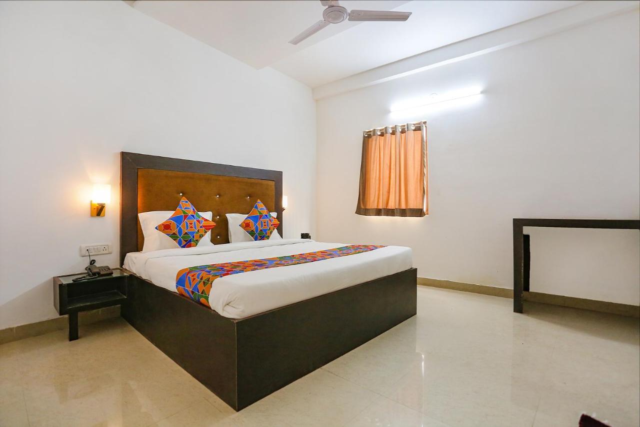 آغْرا Fabhotel The Prasiddh المظهر الخارجي الصورة