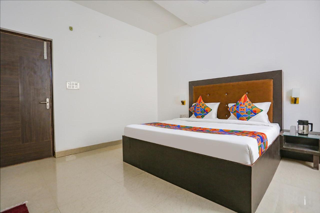 آغْرا Fabhotel The Prasiddh المظهر الخارجي الصورة